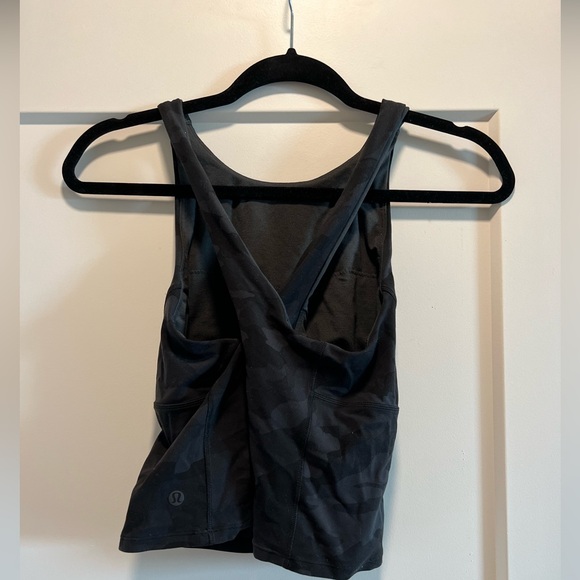 Lululemon High Neck Tank - Picture 2 of 2